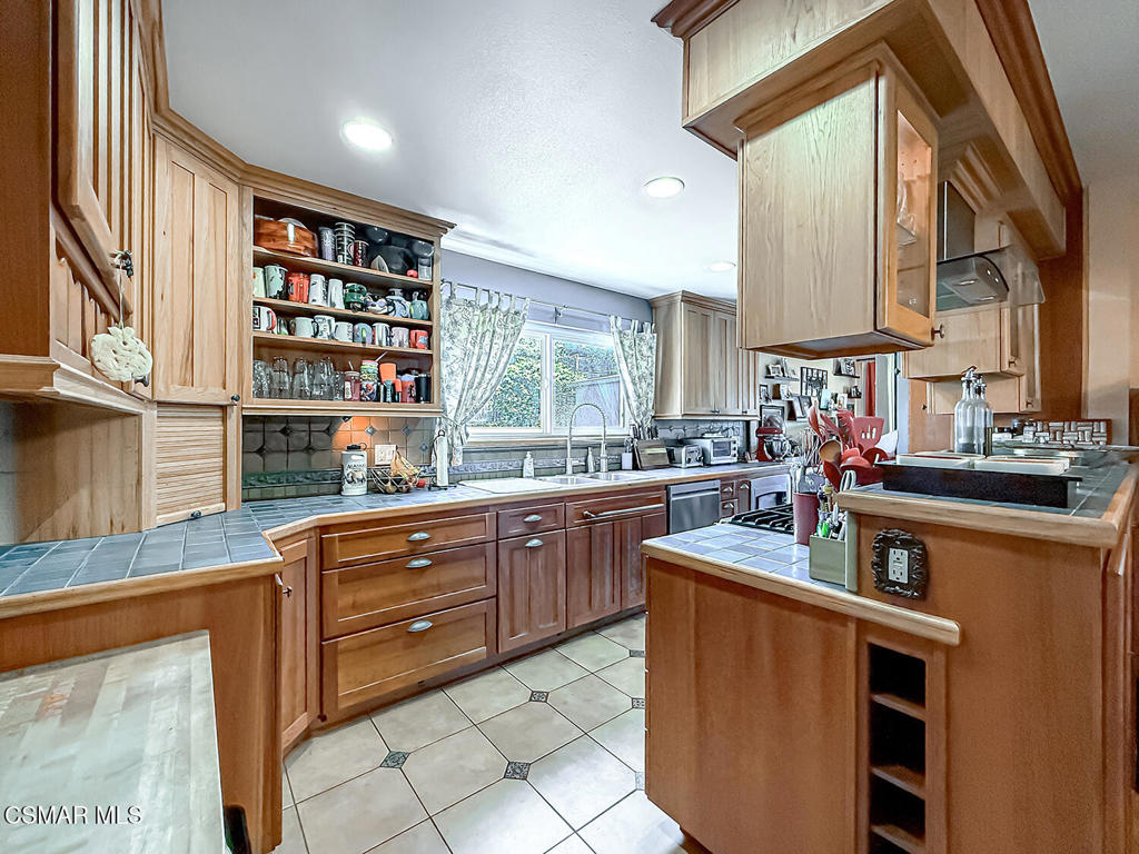 1772 Regent Street Property Photo 7