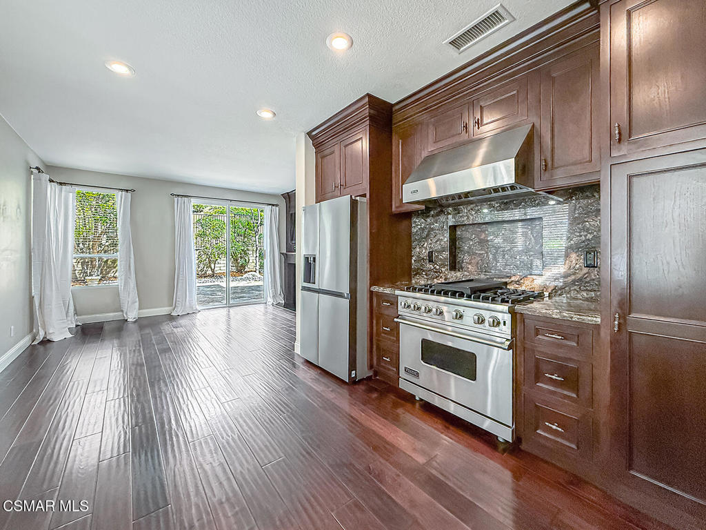 3159 Foxtail Court Property Photo 12