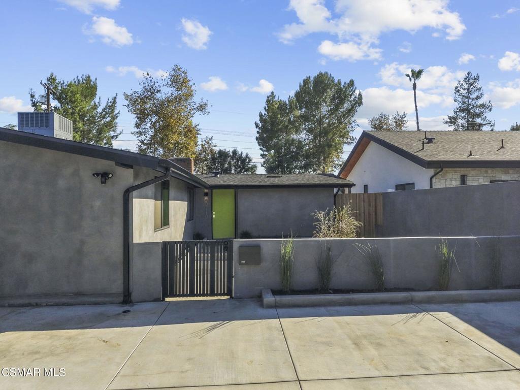 20710 Haynes Street Property Photo 2