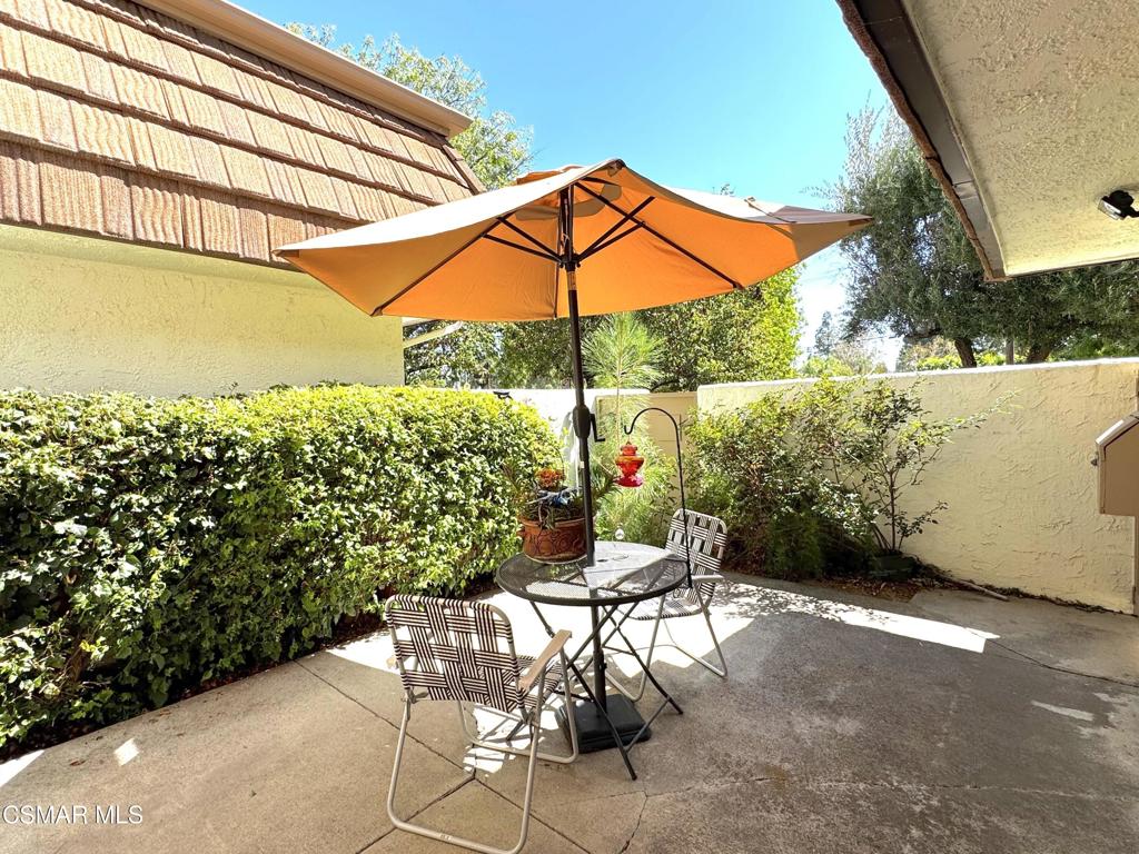 10201 Valley Circle Boulevard 2 Property Photo 8