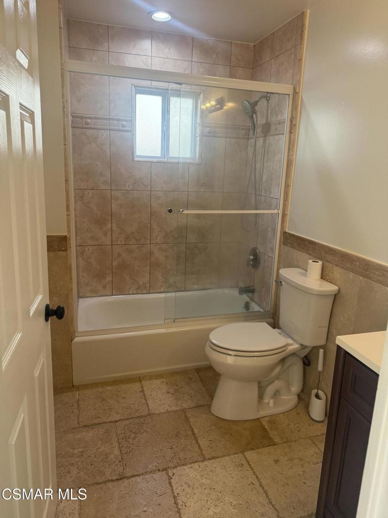 621 E Street 3 Property Photo 10