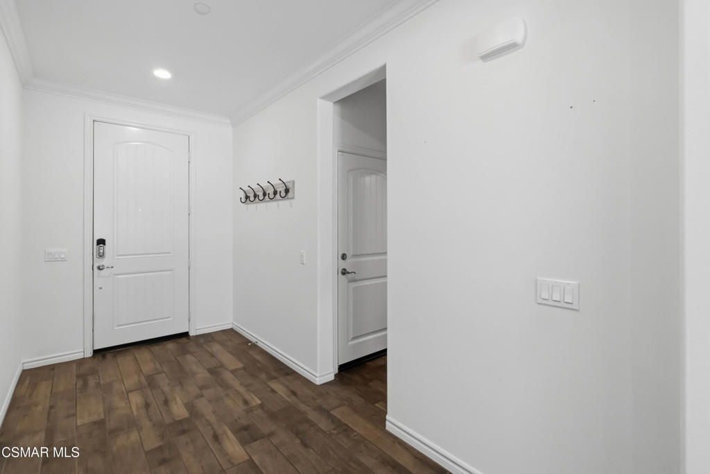 585 Comet Avenue Property Photo 10