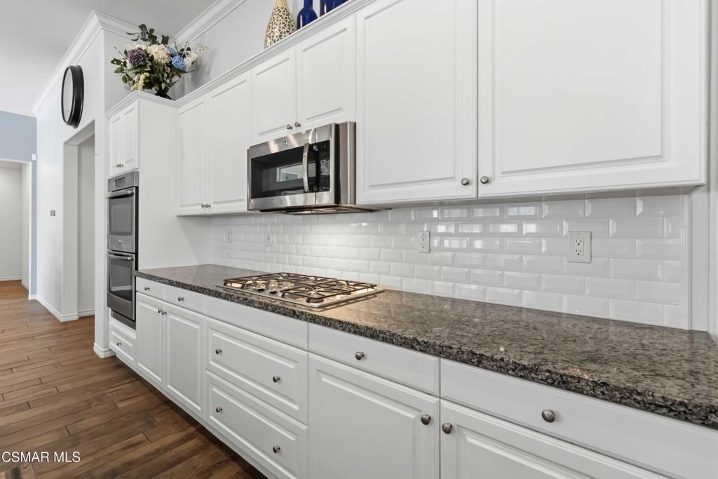 585 Comet Avenue Property Photo 18