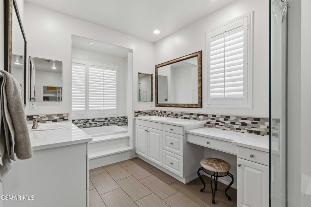 585 Comet Avenue Property Photo 30