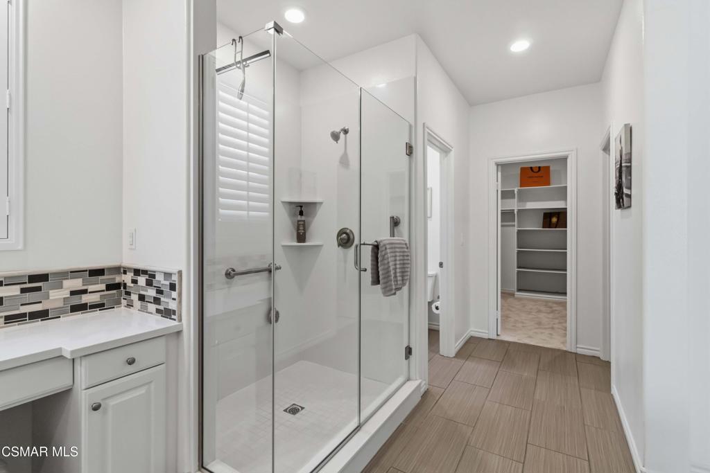 585 Comet Avenue Property Photo 31