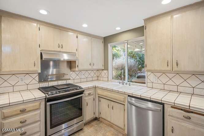 807 Talbert Avenue Property Photo 12