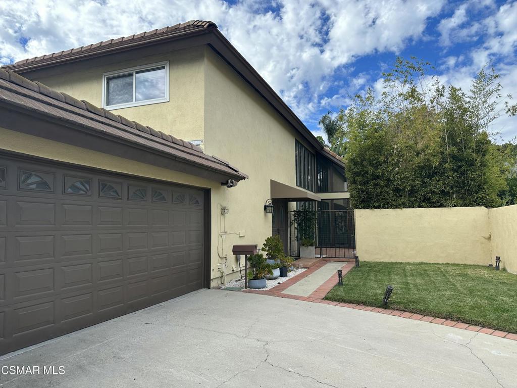 1165 Triunfo Canyon Road Property Photo 1