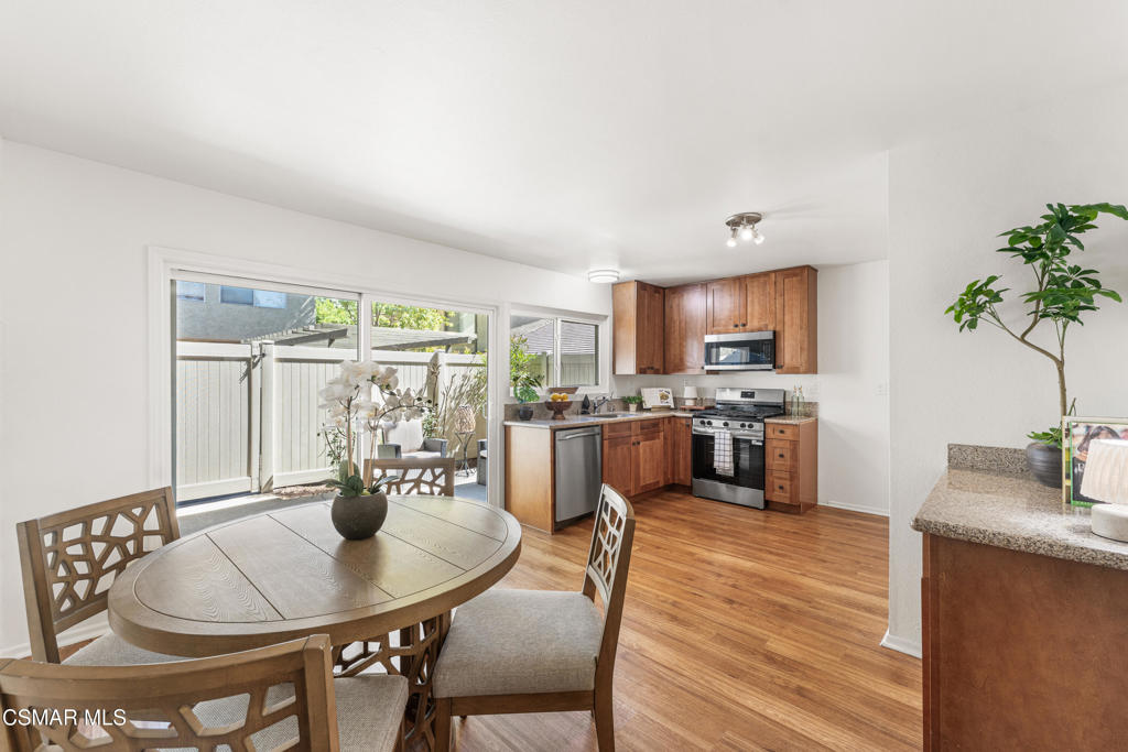 476 Serento Circle Property Photo 4