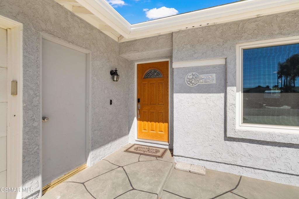 2481 E Alden Street Property Photo 4