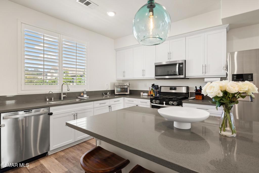 391 Townsite Promenade Property Photo 13