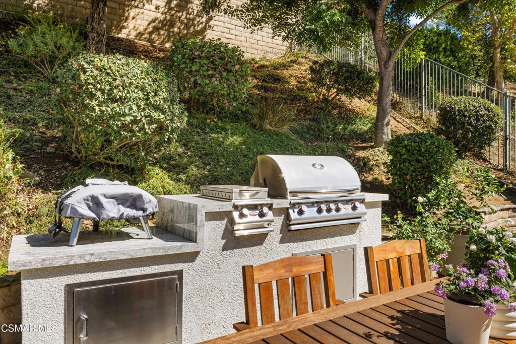 590 Camino Del Sol Property Photo 34
