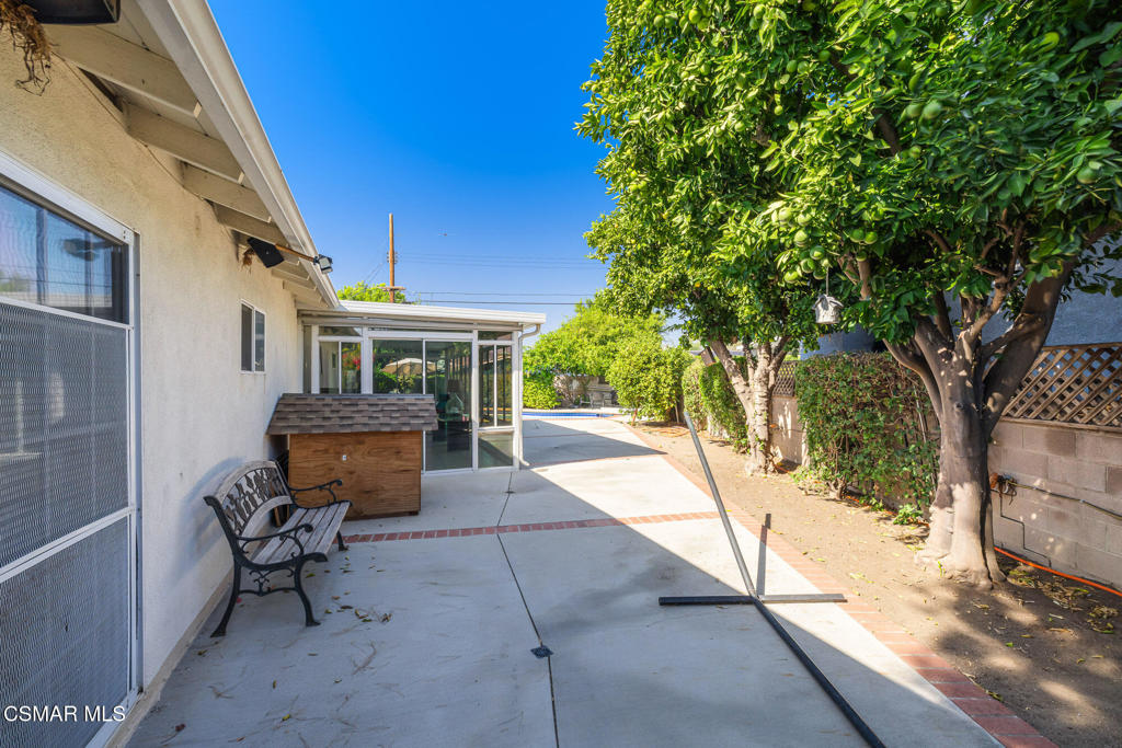 6434 Ponce Avenue Property Photo 47