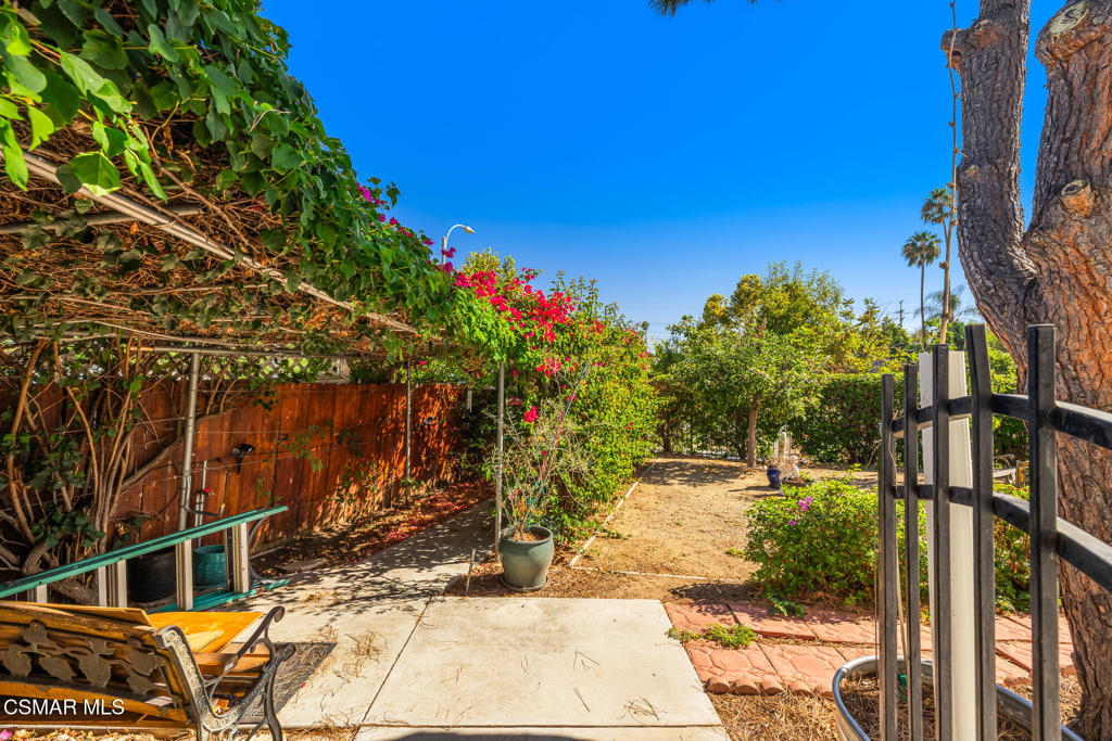 6434 Ponce Avenue Property Photo 48