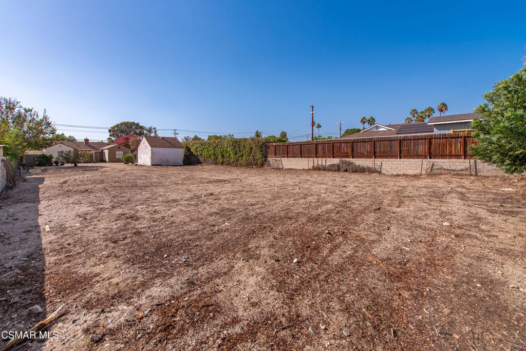 9520 Lemona Avenue Property Photo 36