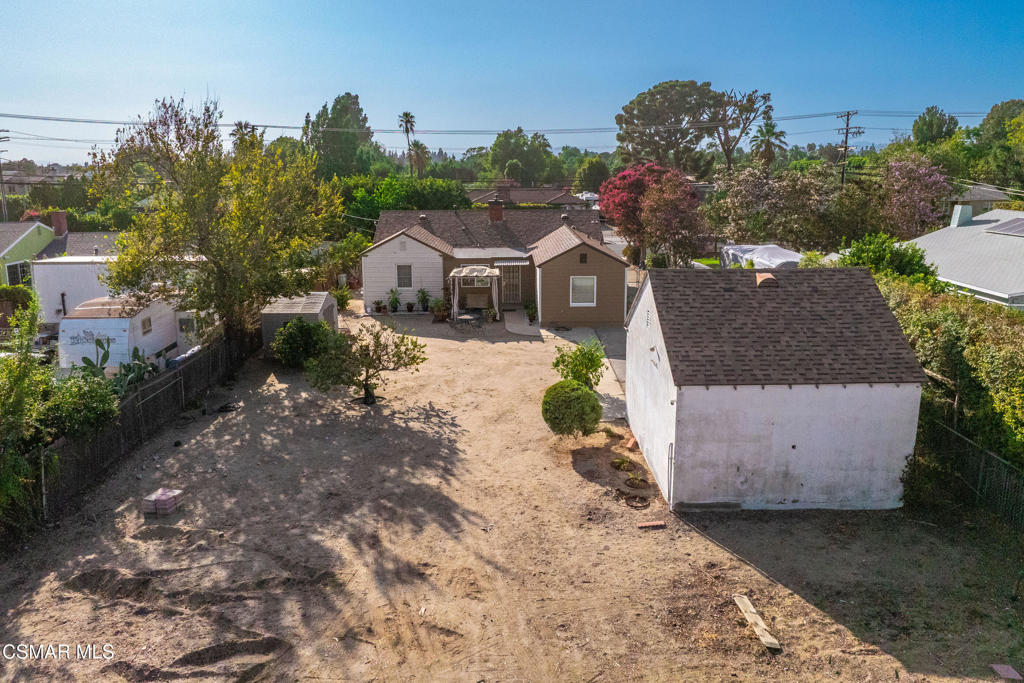 9520 Lemona Avenue Property Photo 46