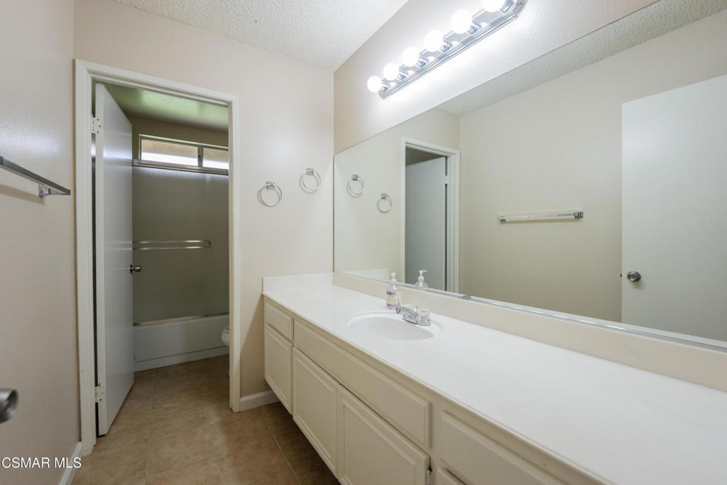 13131 Honeybee Street Property Photo 27