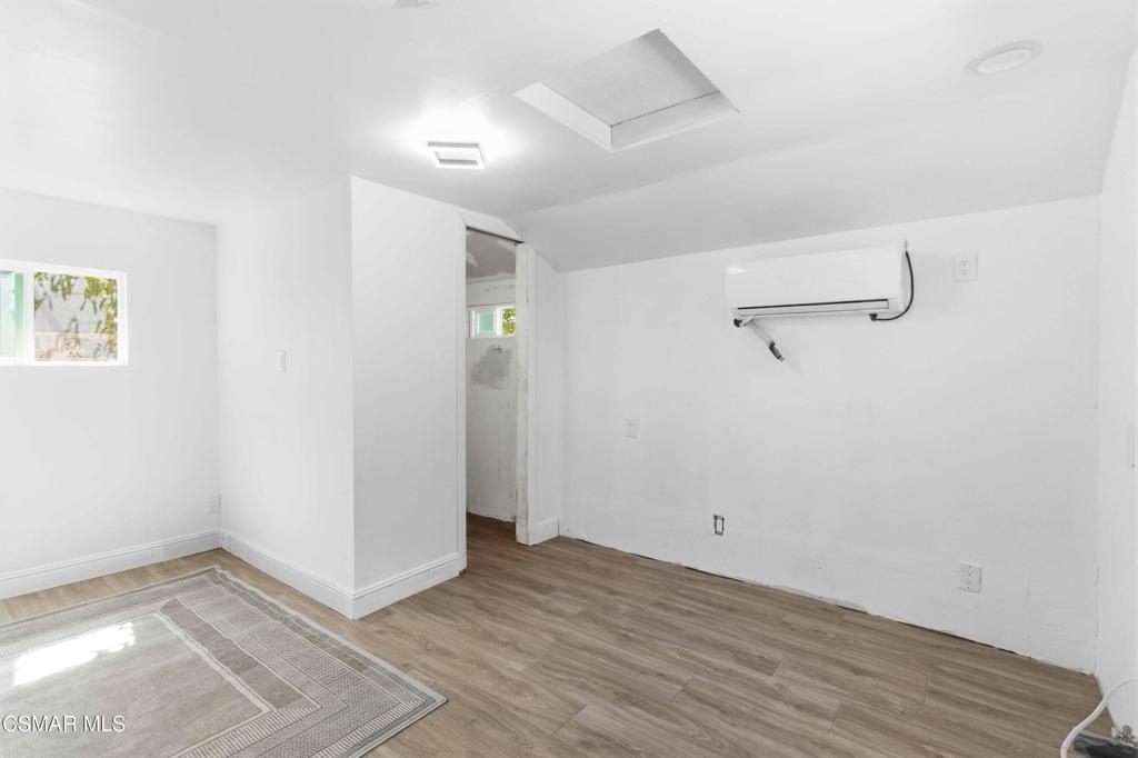 2046 Denny Street Property Photo 31