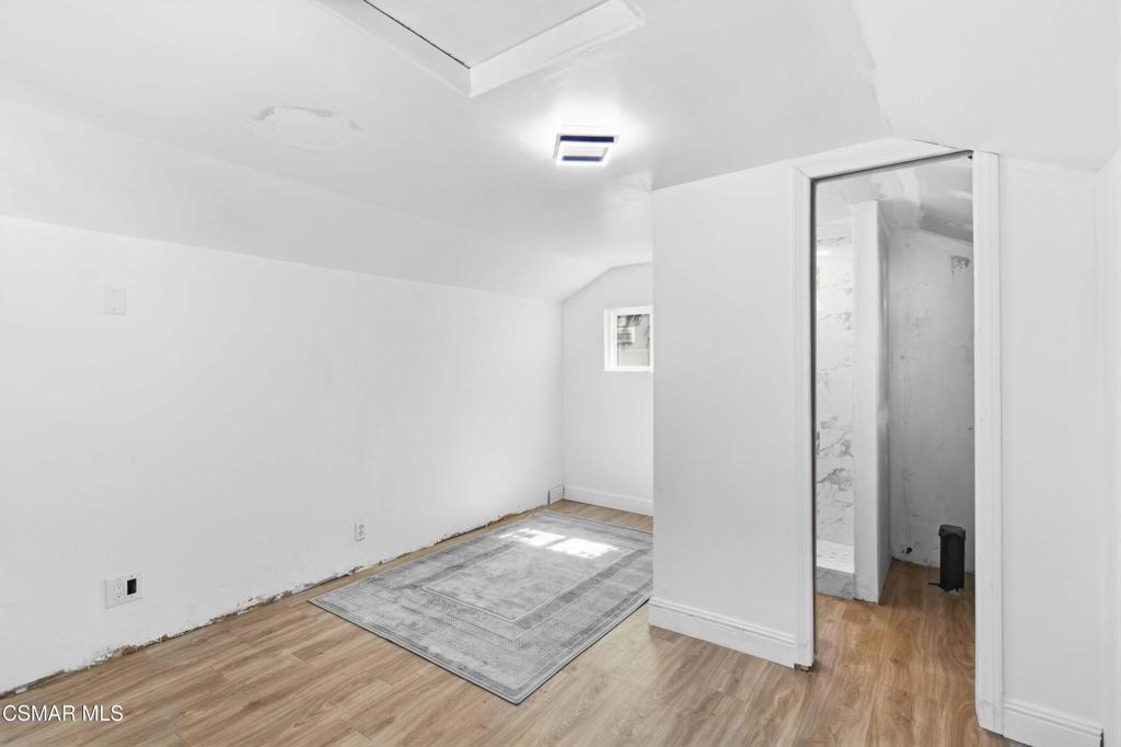 2046 Denny Street Property Photo 32