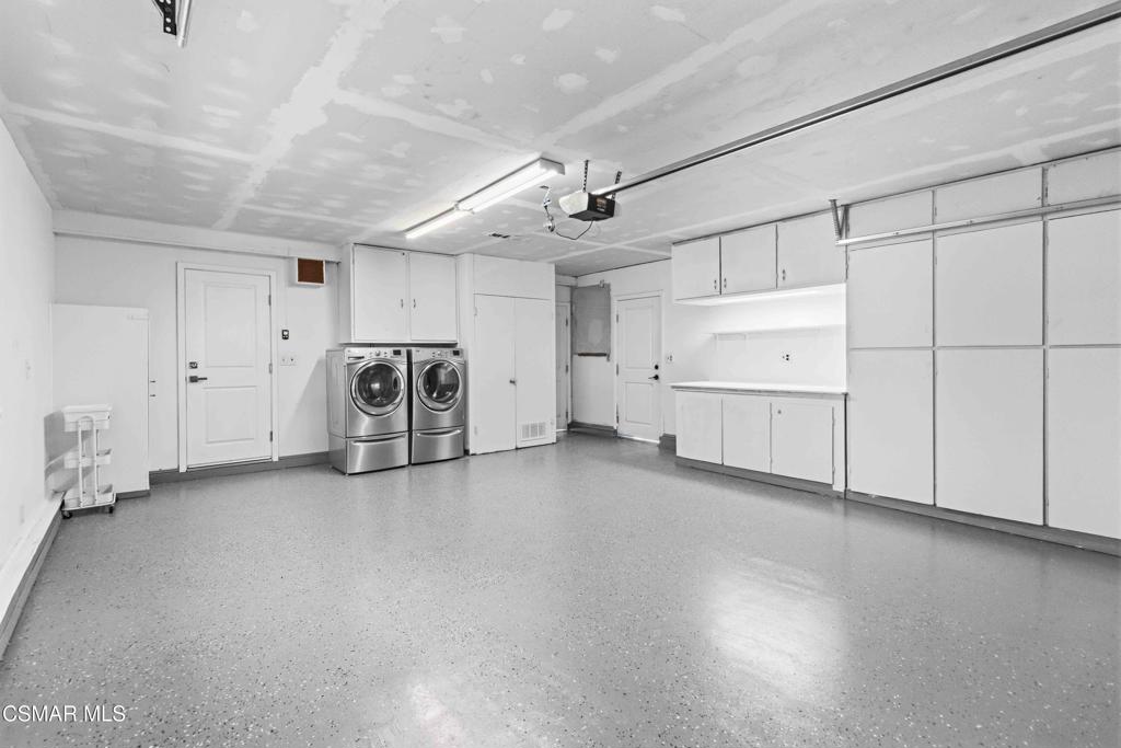2046 Denny Street Property Photo 34