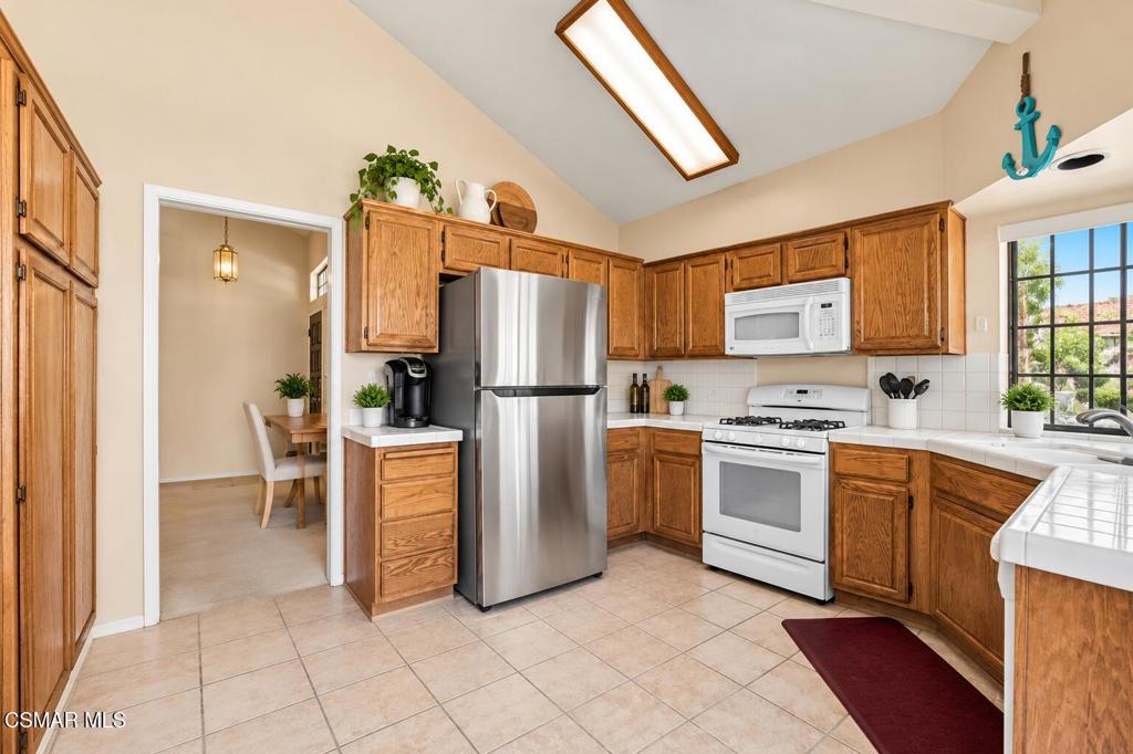 330 Country Club Drive A Property Photo 10