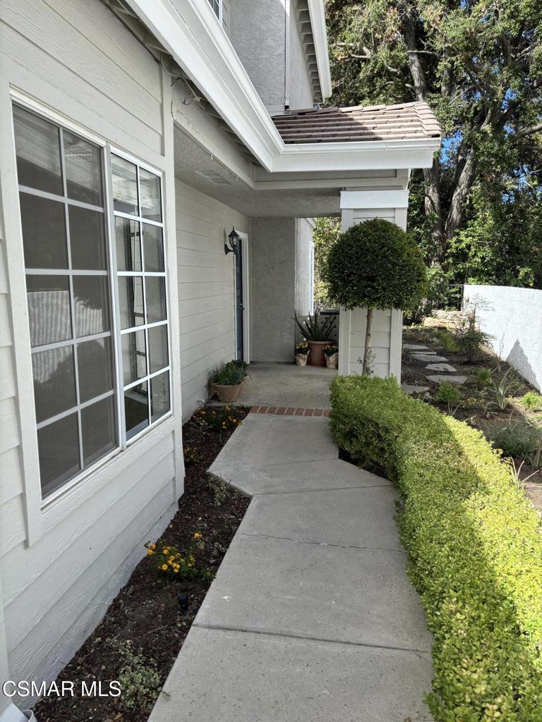 5645 Tanner Ridge Avenue Property Photo 3