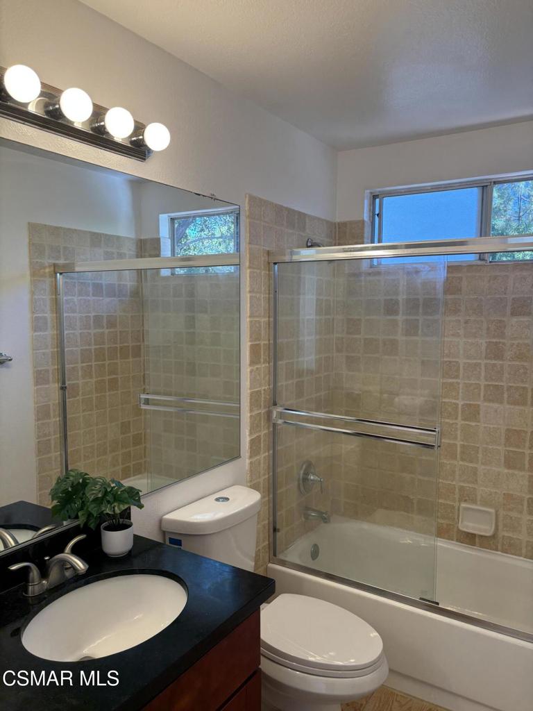 5645 Tanner Ridge Avenue Property Photo 25