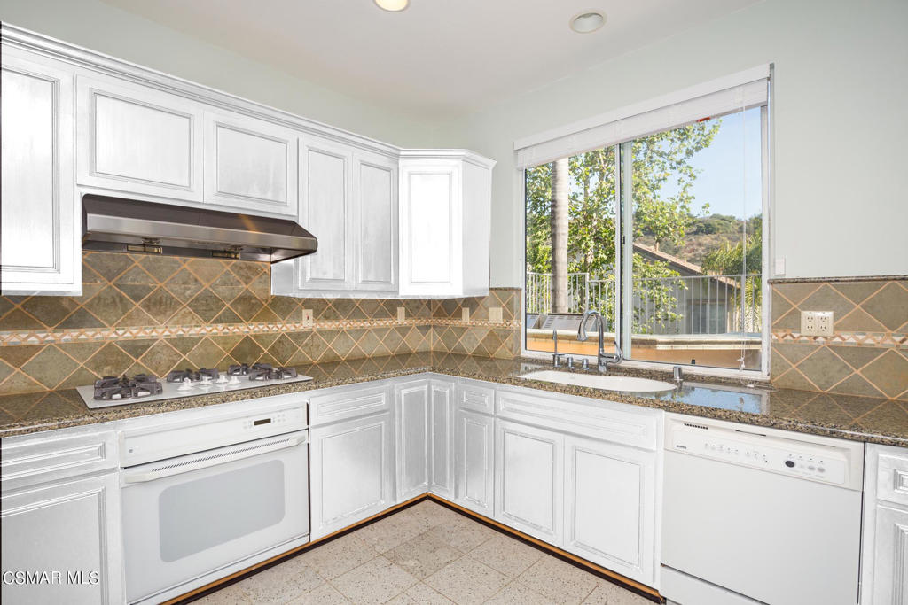 2546 Renata Court Property Photo 11