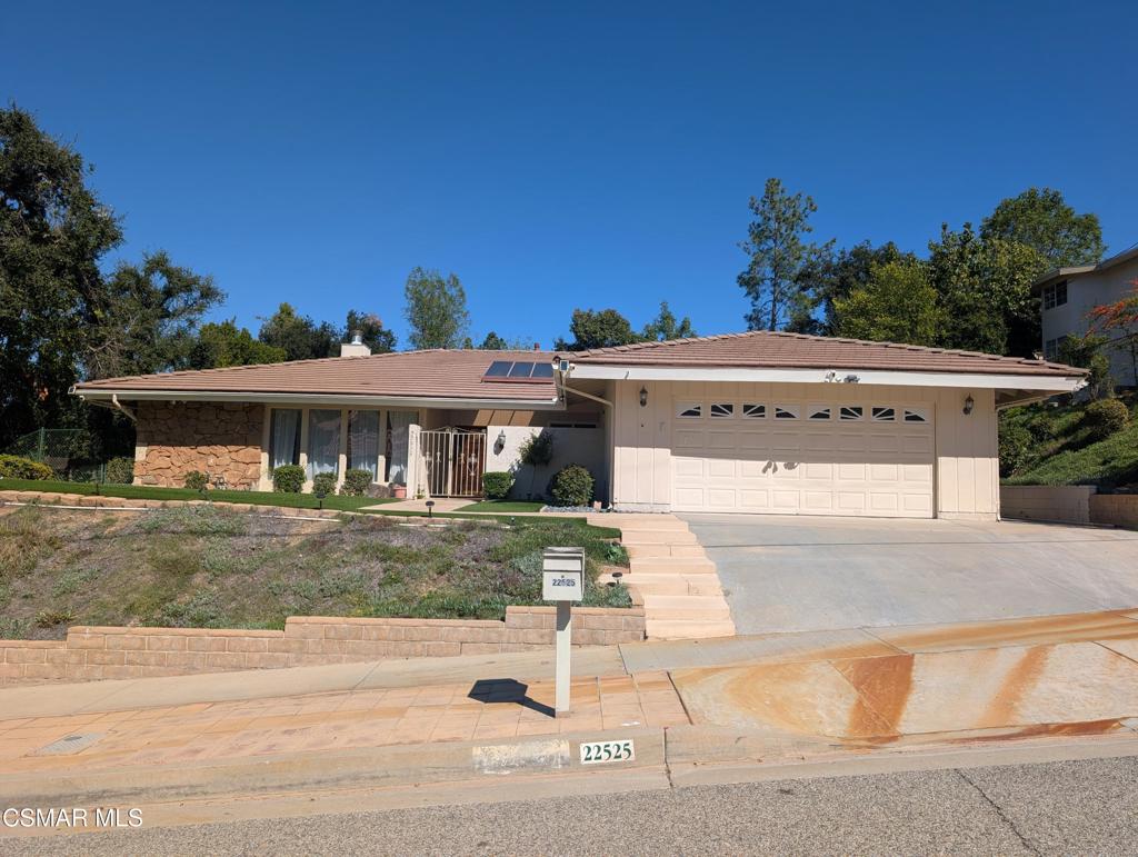 22525 Dardenne Street Property Photo 2