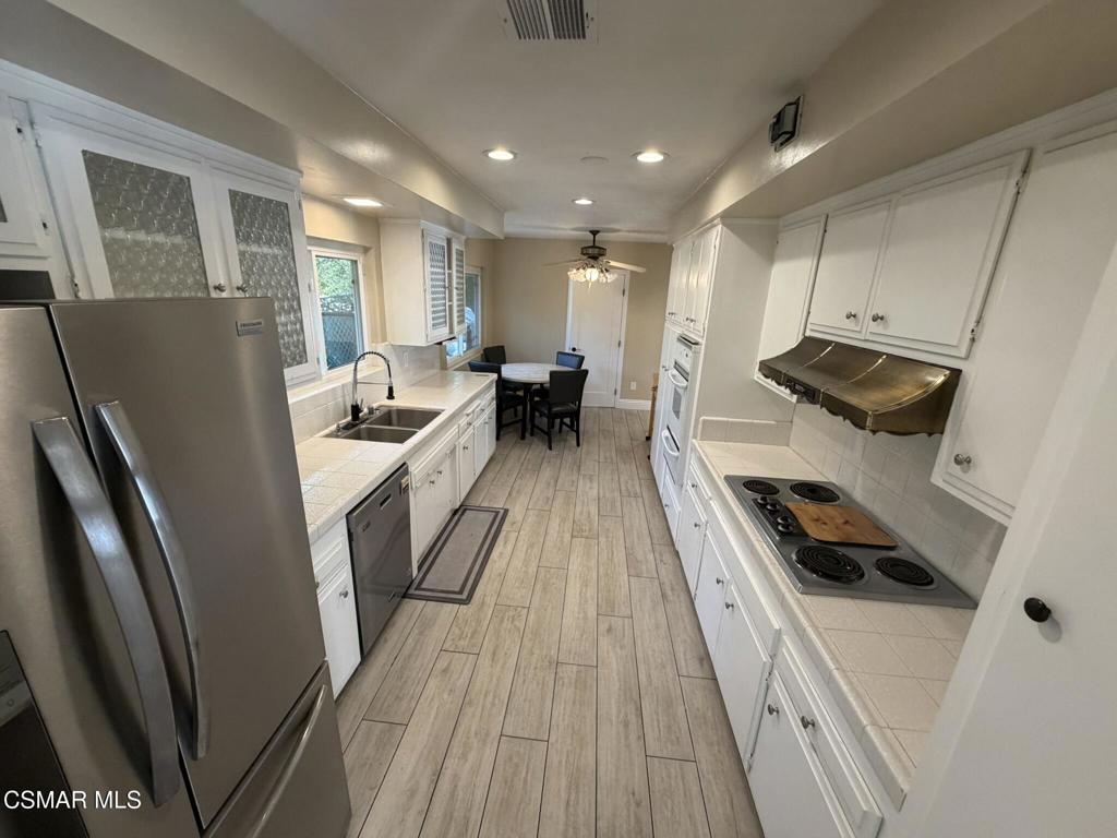 22525 Dardenne Street Property Photo 5