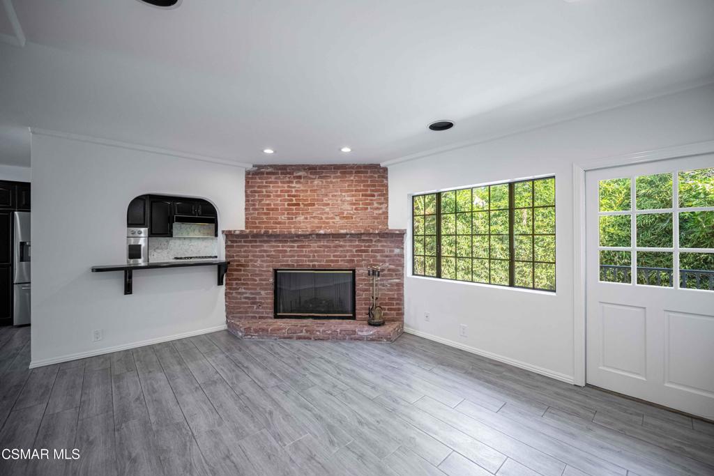 10129 Sarah Street Property Photo 18