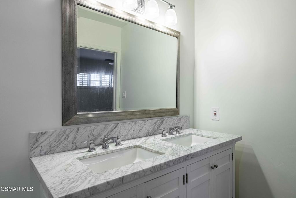 10129 Sarah Street Property Photo 41