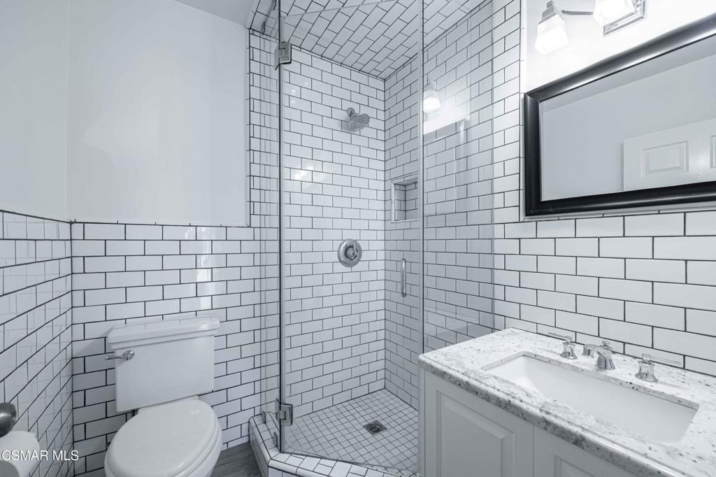 10129 Sarah Street Property Photo 44