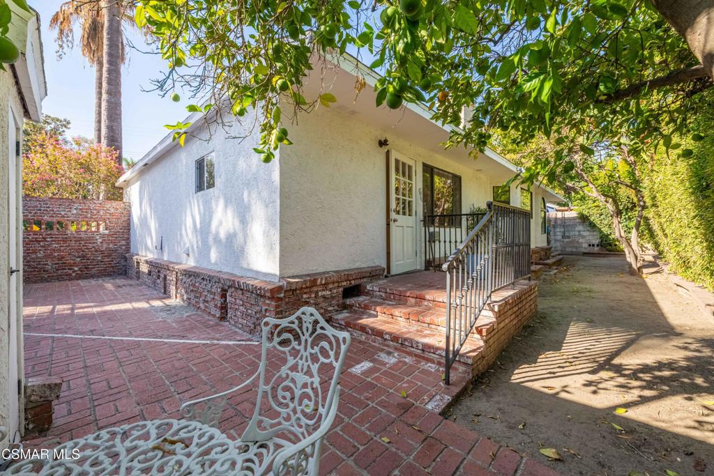 10129 Sarah Street Property Photo 46