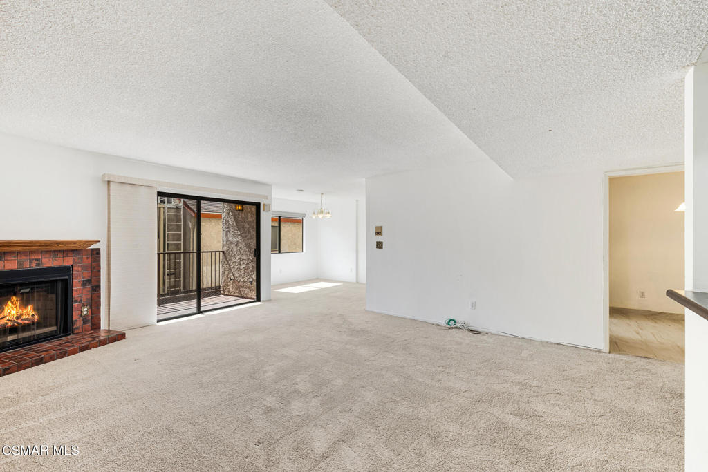 9960 Owensmouth Avenue 7 Property Photo 5
