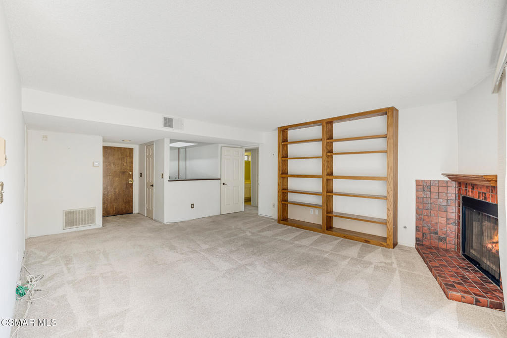9960 Owensmouth Avenue 7 Property Photo 7