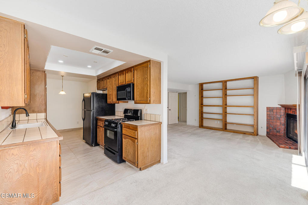 9960 Owensmouth Avenue 7 Property Photo 11
