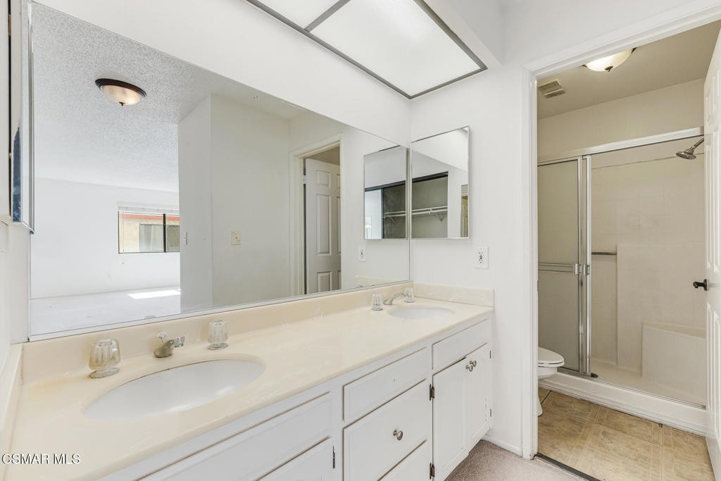 9960 Owensmouth Avenue 7 Property Photo 19