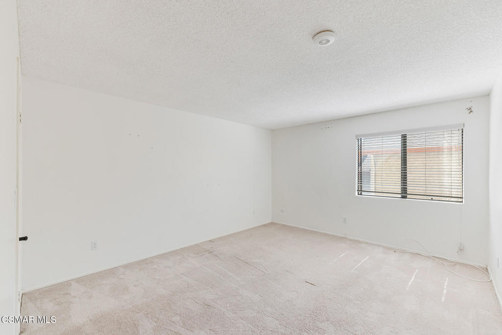 9960 Owensmouth Avenue 7 Property Photo 21