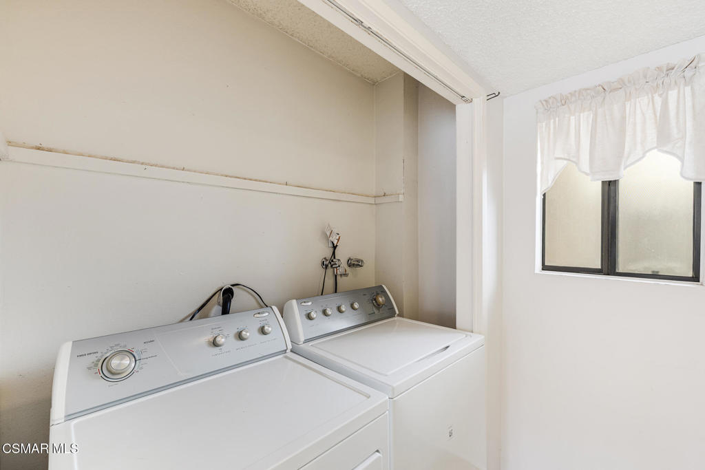 9960 Owensmouth Avenue 7 Property Photo 23