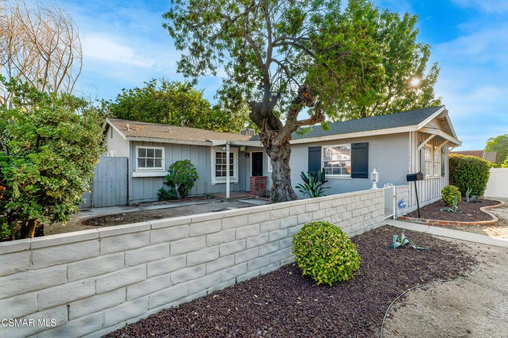 16856 Rinaldi Street Property Photo 6