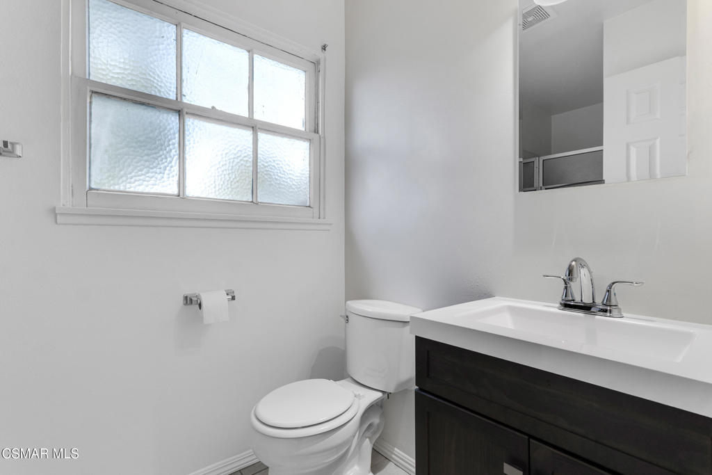 16856 Rinaldi Street Property Photo 14