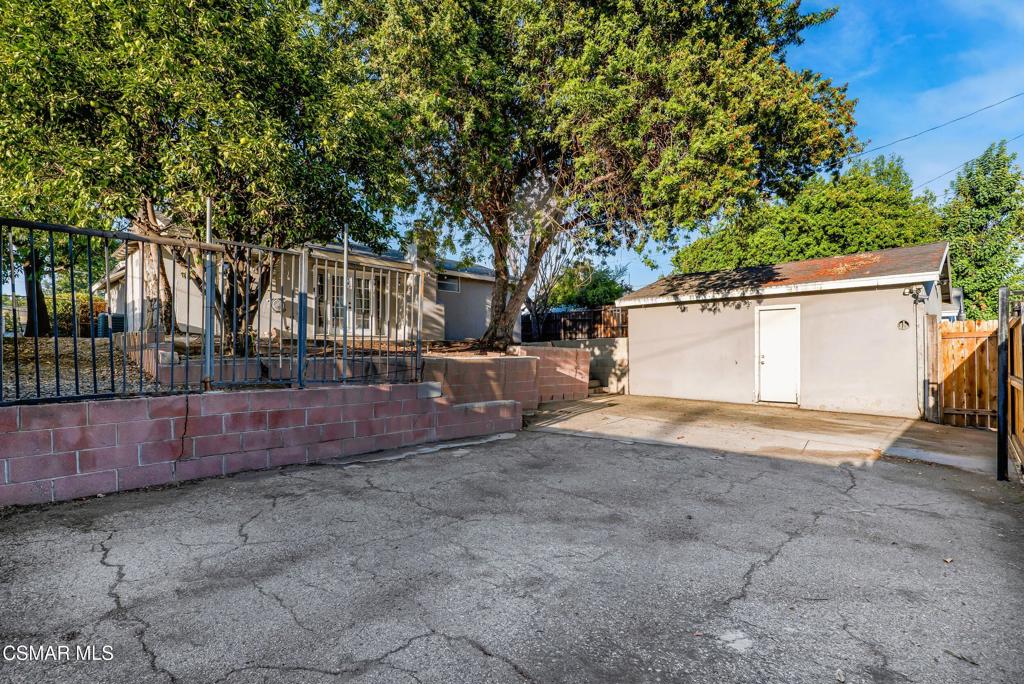 16856 Rinaldi Street Property Photo 26