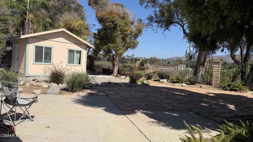 5430 Fieldcrest Drive Property Photo 8