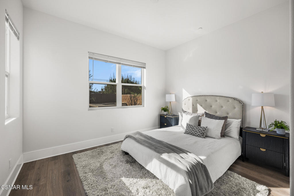 327 Toyon Court Property Photo 32
