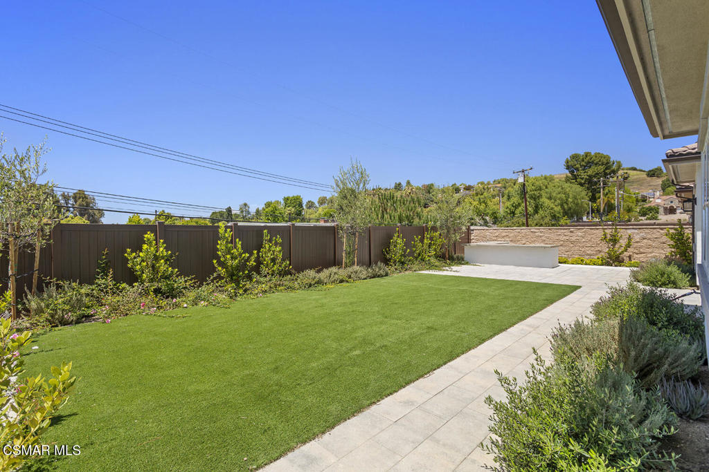 327 Toyon Court Property Photo 38