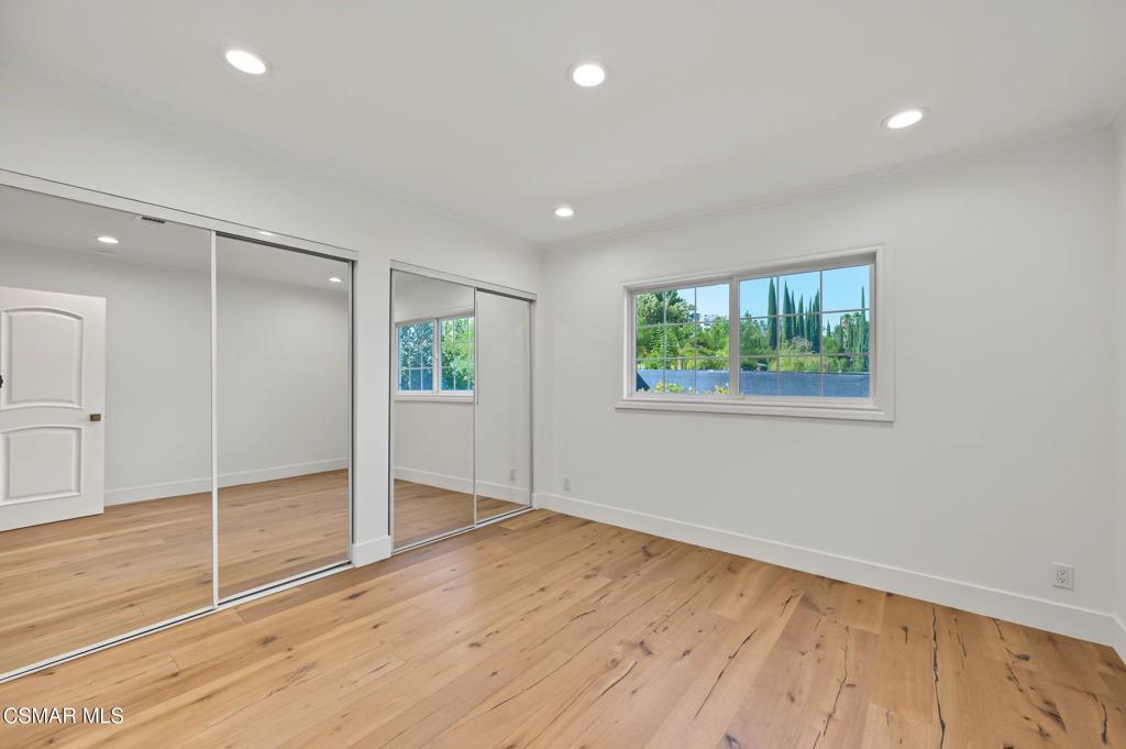 5215 Del Moreno Drive Property Photo 46