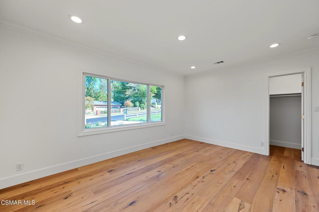 5215 Del Moreno Drive Property Photo 57