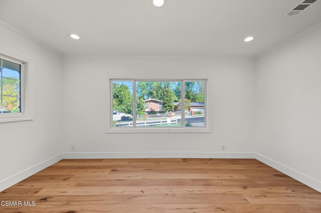 5215 Del Moreno Drive Property Photo 58