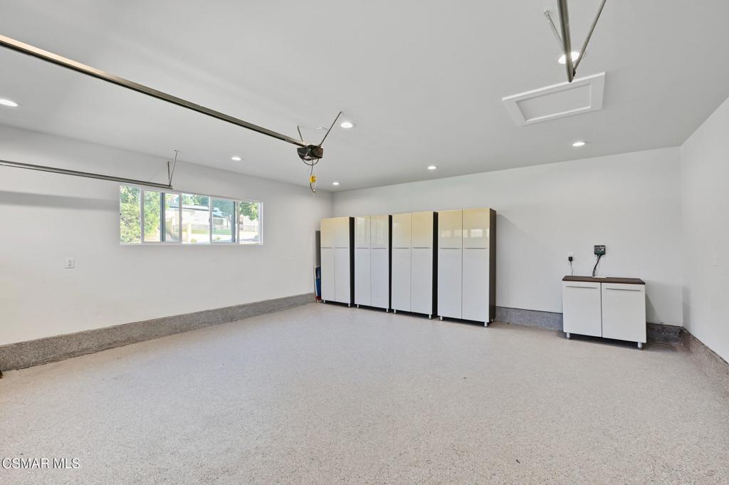 5215 Del Moreno Drive Property Photo 61