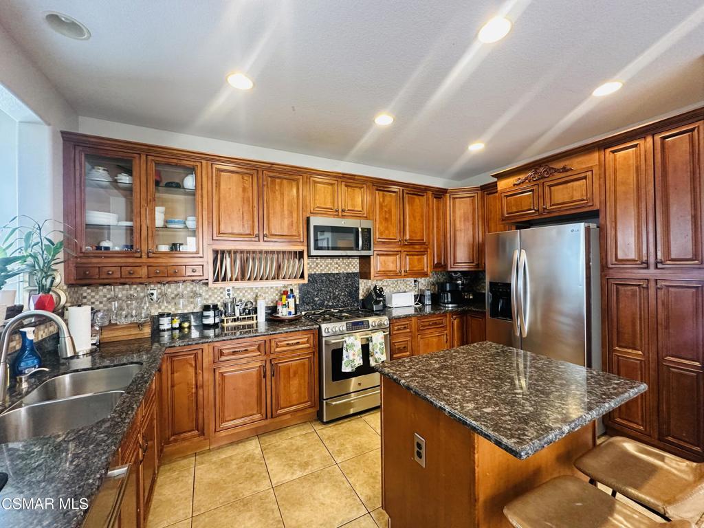 224 Rustling Heights Court Property Photo 6